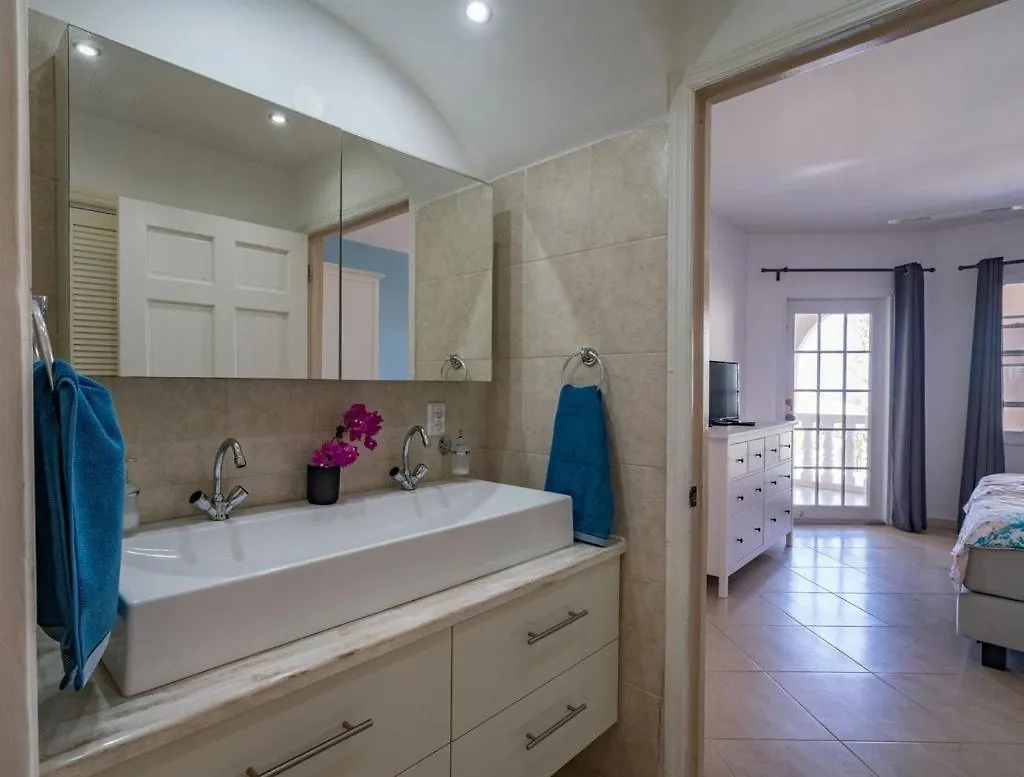Way2Cool Appartement Ocean Resort Mambo Beach Willemstad Apartment